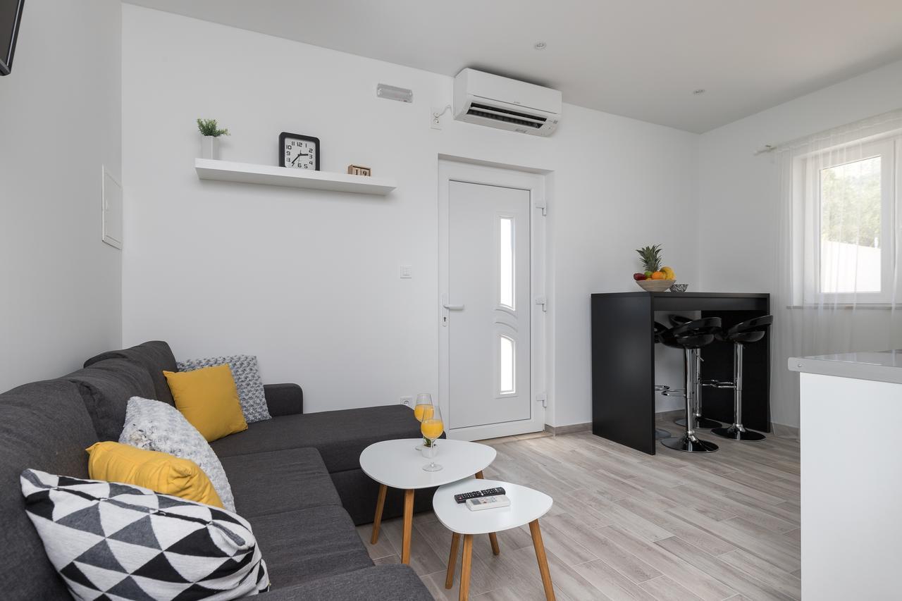 Apartments Siblings Mokošica Cameră foto